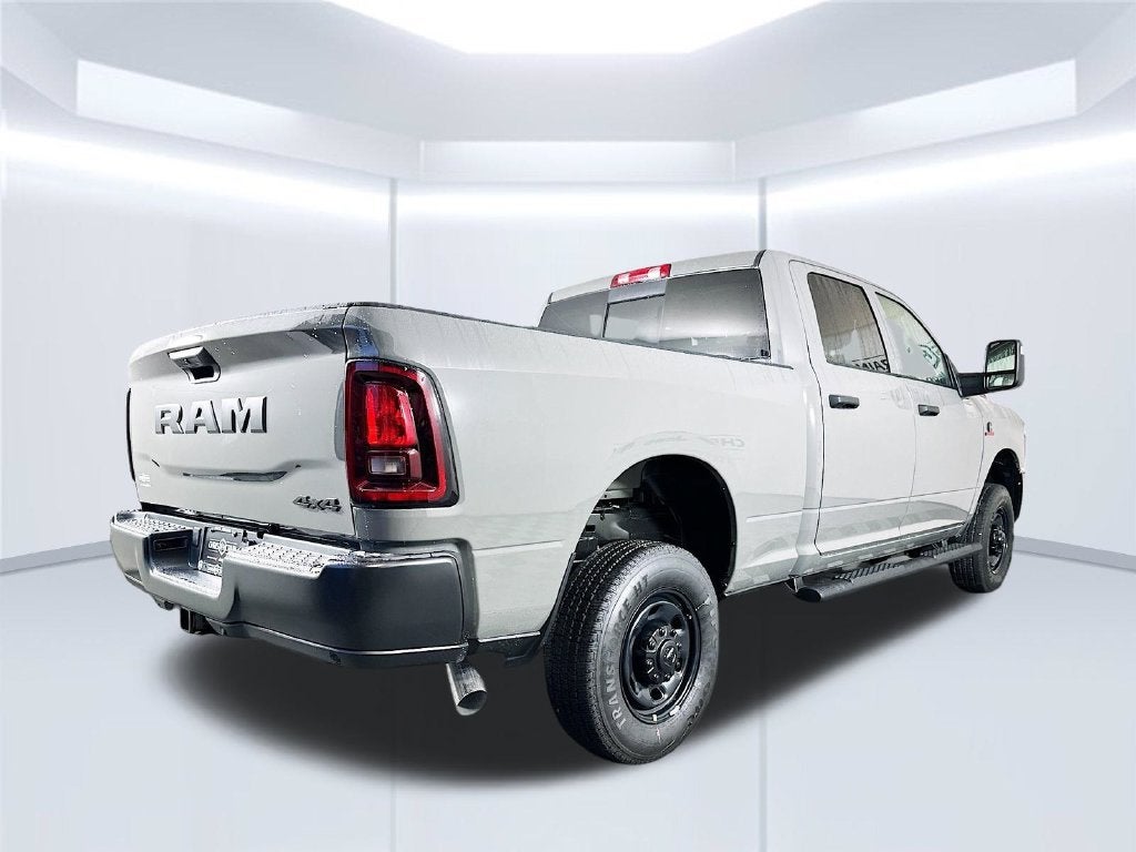 2026 RAM 2500 Tradesman Crew Cab 4x4 6'4' Box