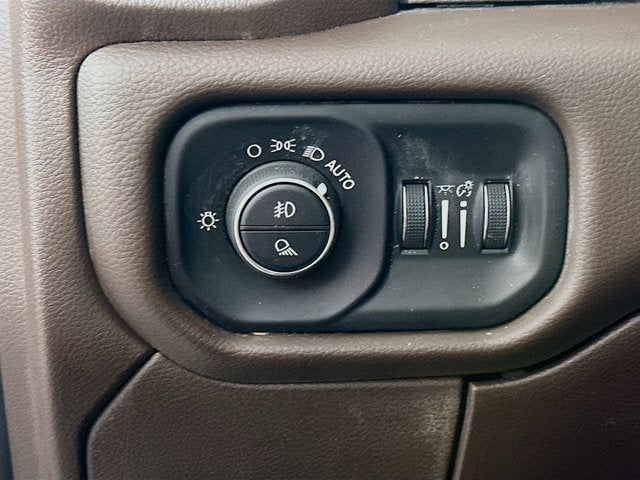 2025 RAM 2500 Laramie Crew Cab 4x4 6'4' Box