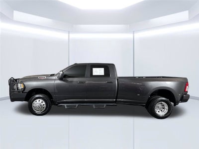 2023 RAM 3500 Big Horn Crew Cab 4x4 8' Box
