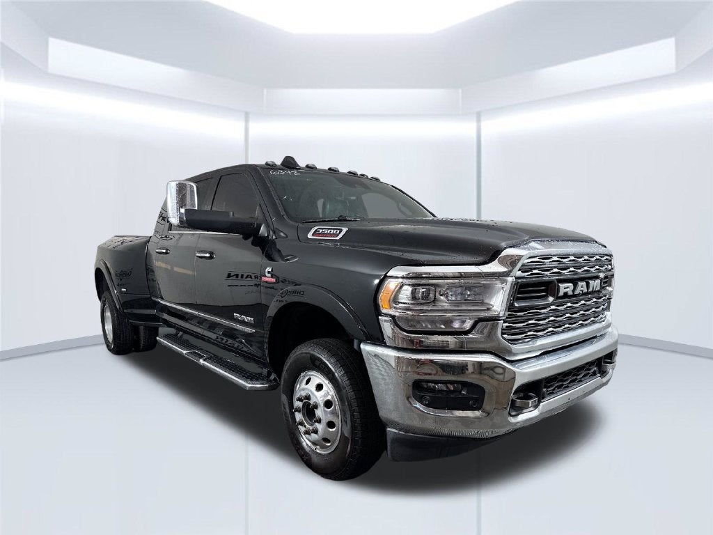 2022 RAM 3500 Limited Mega Cab 4x4 6'4' Box