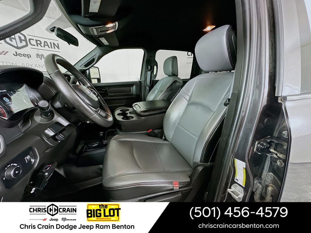 2023 RAM 2500 Tradesman Crew Cab 4x4 6'4' Box