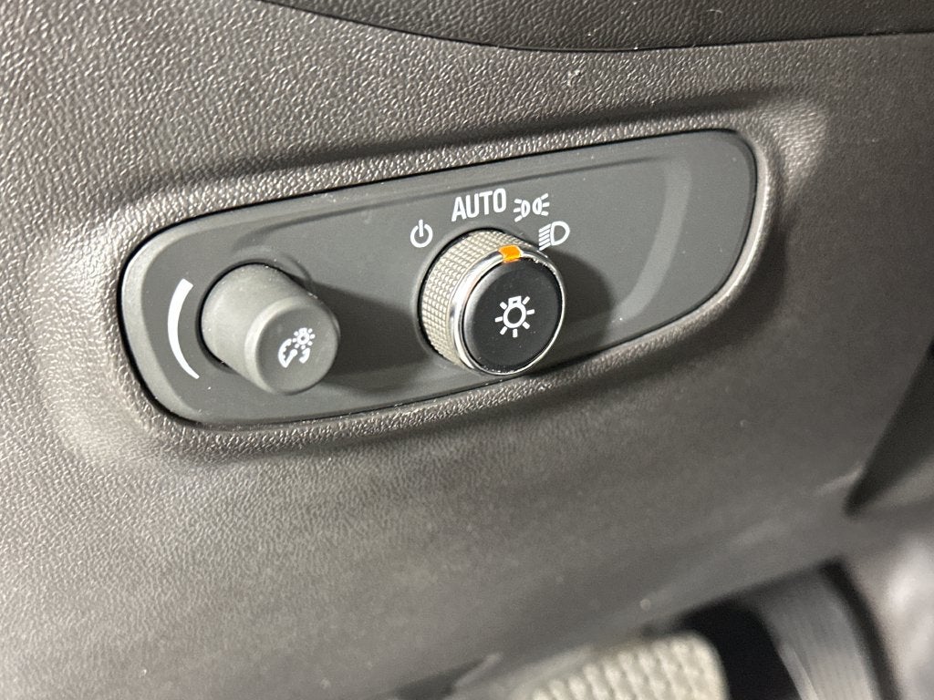 2023 Chevrolet Equinox FWD LS