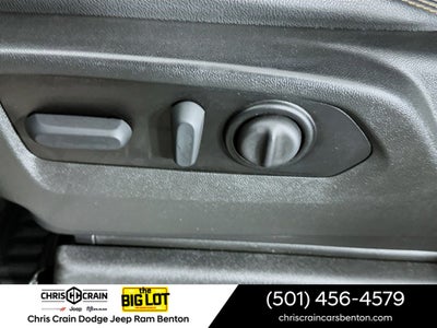 2022 GMC Sierra 1500 Limited 4WD Crew Cab Short Box AT4