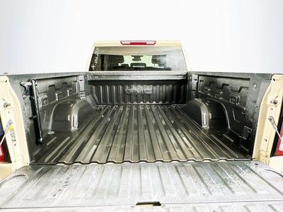 2022 GMC Sierra 1500 4WD Crew Cab Short Box Elevation