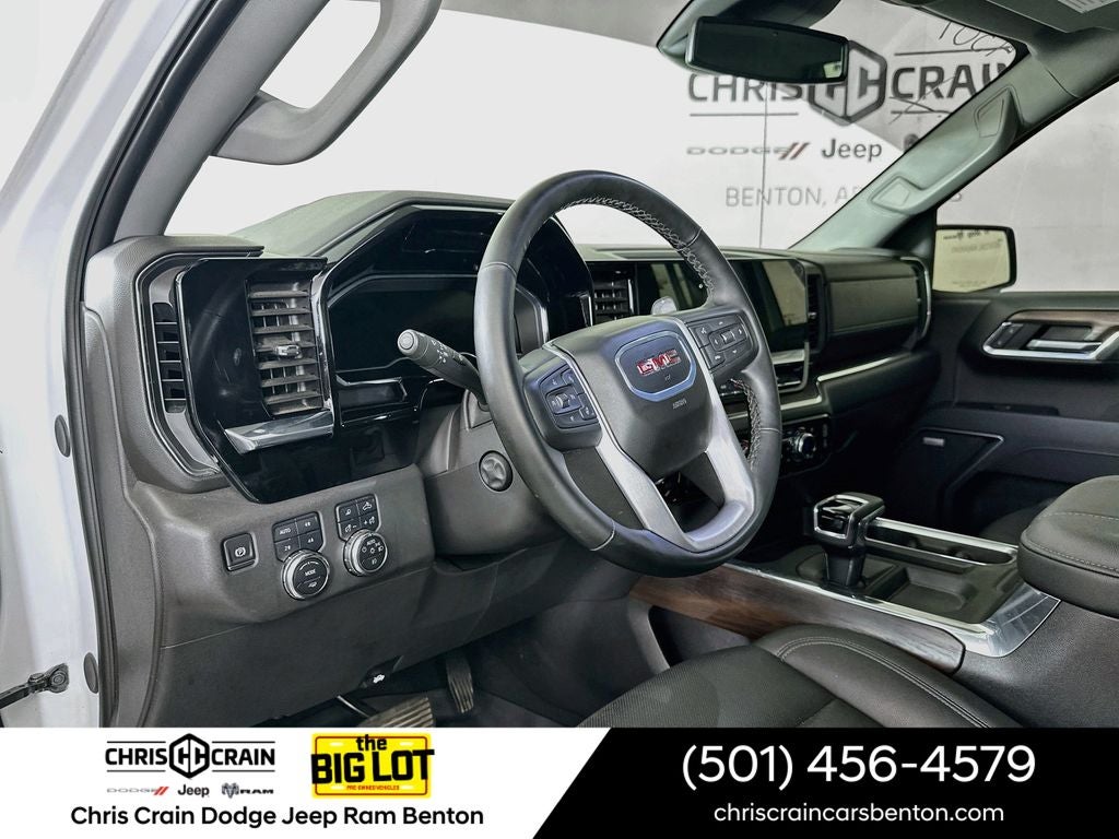 2025 GMC Sierra 1500 4WD Crew Cab Short Box SLT