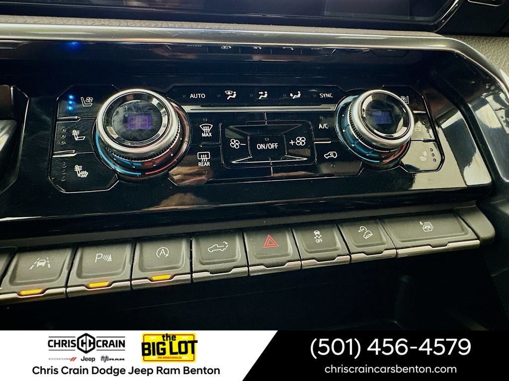 2023 GMC Sierra 1500 4WD Crew Cab Short Box Denali