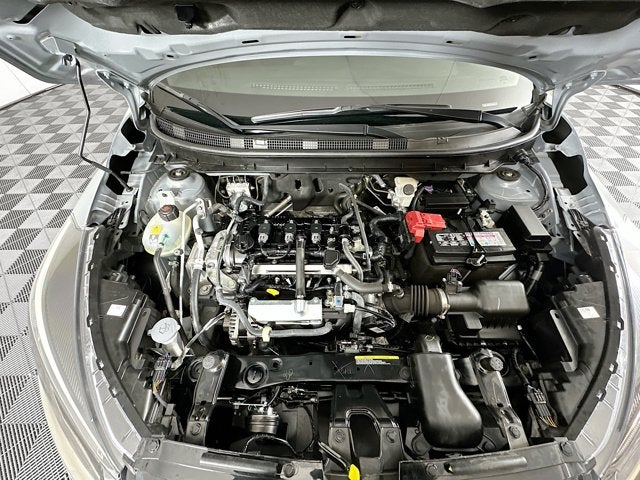 2024 Nissan Kicks SR Xtronic CVT