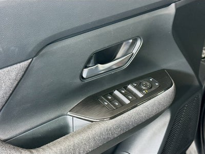 2025 Nissan Kicks SV FWD