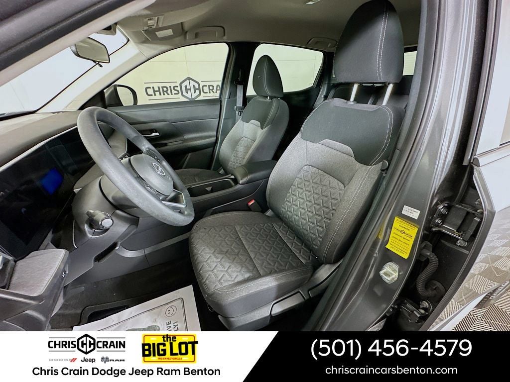 2025 Nissan Kicks SV FWD