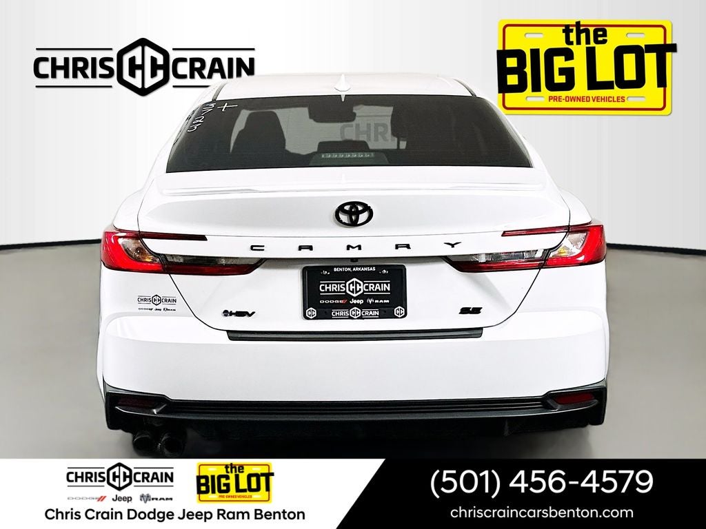 2025 Toyota Camry SE