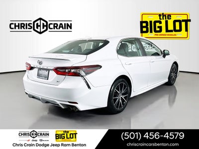 2024 Toyota Camry SE