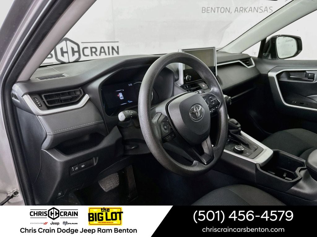 2025 Toyota RAV4 Hybrid LE
