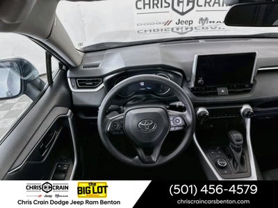 2025 Toyota RAV4 Hybrid LE