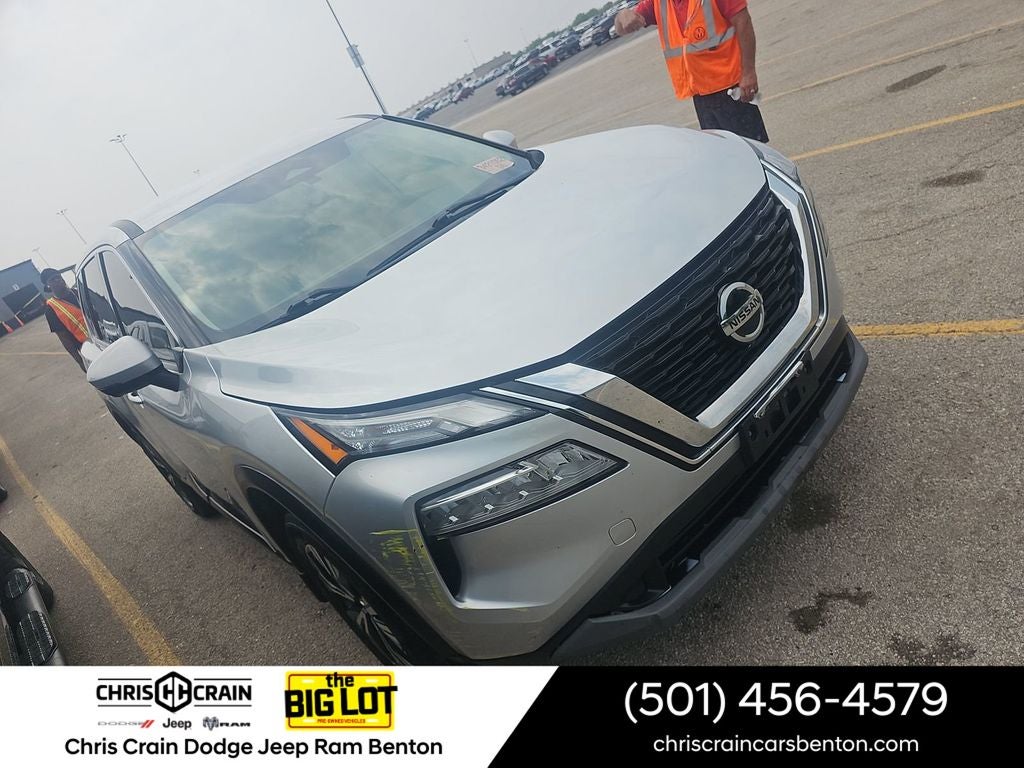 2021 Nissan Rogue SV FWD