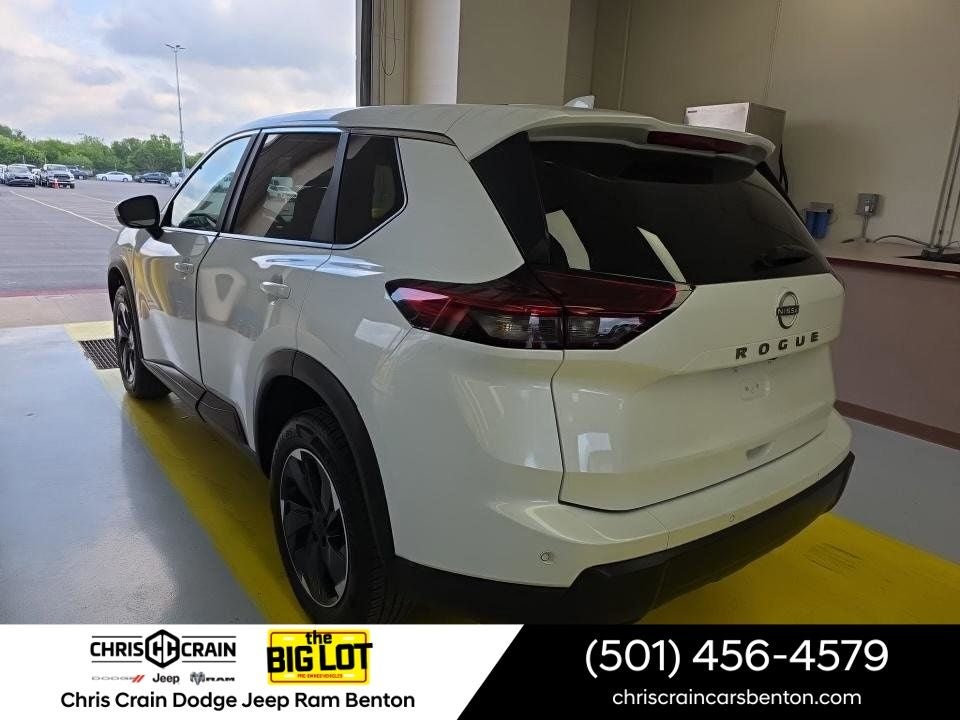 2024 Nissan Rogue SV FWD