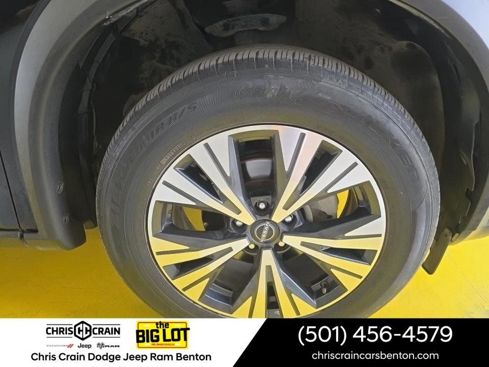 2023 Nissan Rogue SV FWD