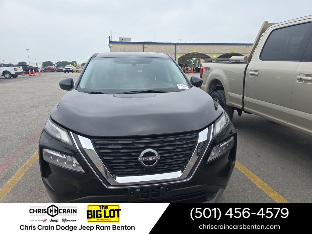 2023 Nissan Rogue SV FWD