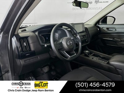 2024 Nissan Pathfinder S FWD