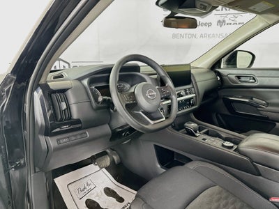 2026 Nissan Pathfinder S