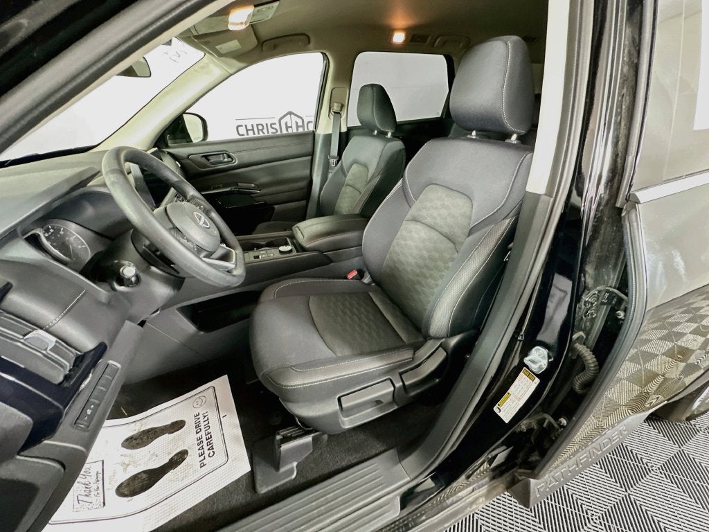 2026 Nissan Pathfinder S