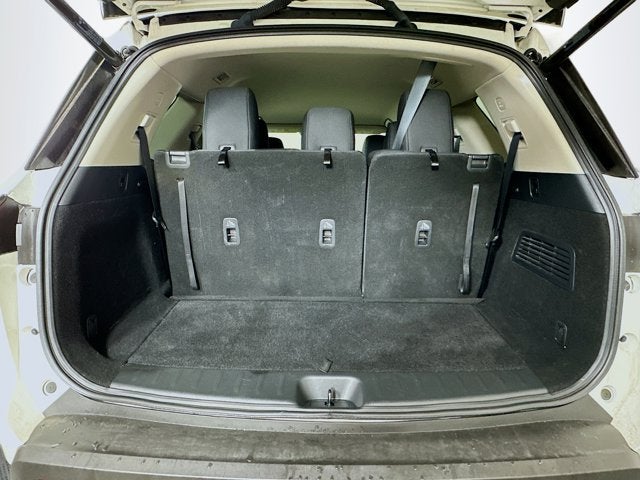 2025 Nissan Pathfinder SV FWD