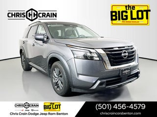 2023 Nissan Pathfinder SV