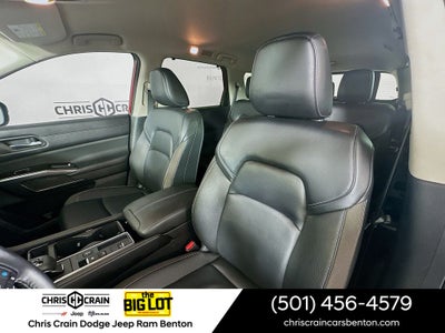 2024 Nissan Pathfinder SL FWD