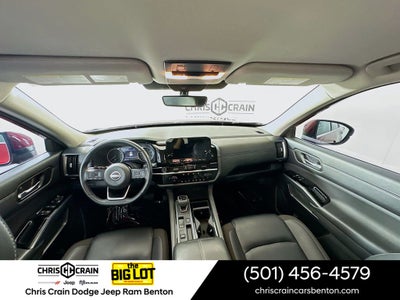 2024 Nissan Pathfinder SL FWD