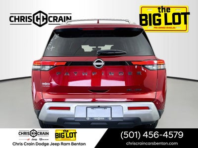 2023 Nissan Pathfinder SL 4WD