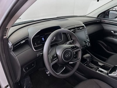 2022 Hyundai TUCSON SE