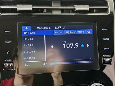 2022 Hyundai TUCSON SE