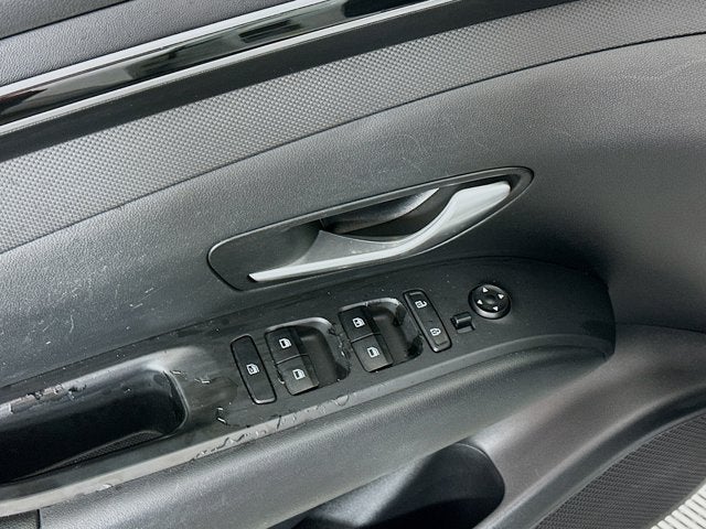 2022 Hyundai TUCSON SE