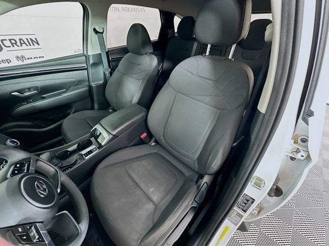 2022 Hyundai TUCSON SE