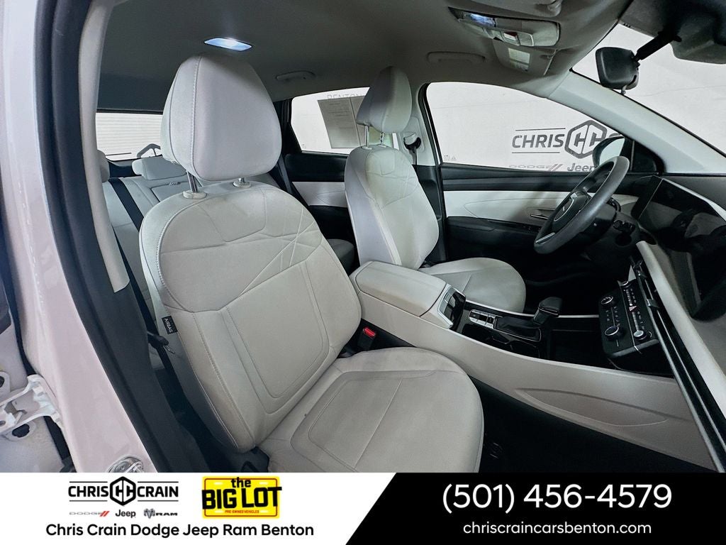 2025 Hyundai TUCSON SE