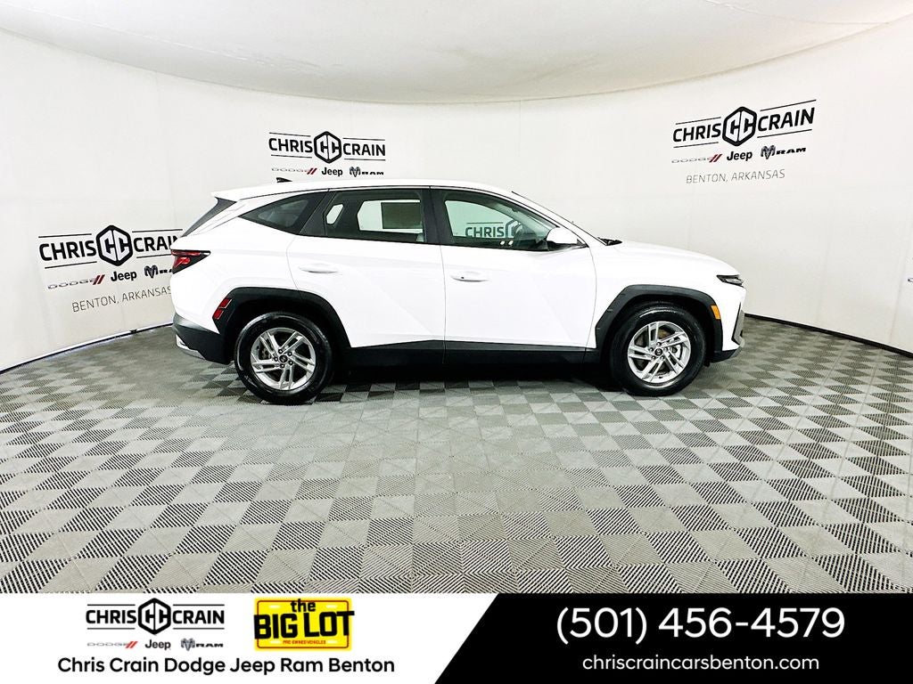 2025 Hyundai TUCSON SE