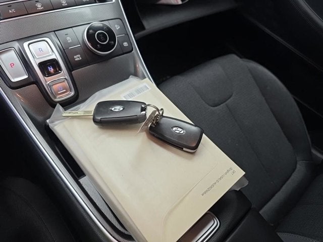 2023 Hyundai SANTA FE SE