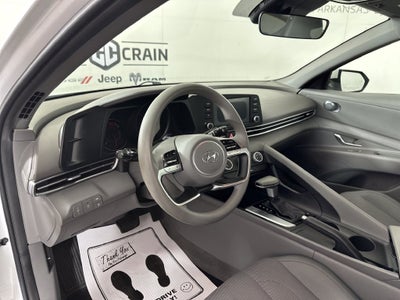 2021 Hyundai ELANTRA SE