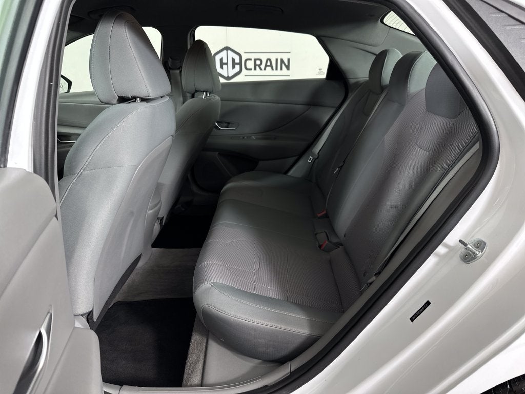2021 Hyundai ELANTRA SE