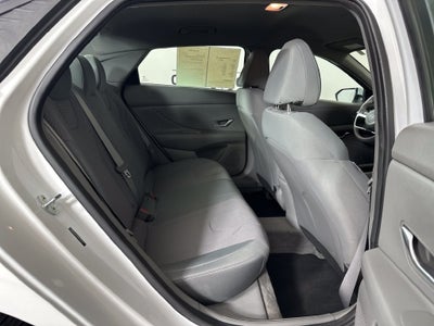 2021 Hyundai ELANTRA SE