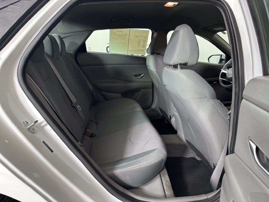 2021 Hyundai ELANTRA SE