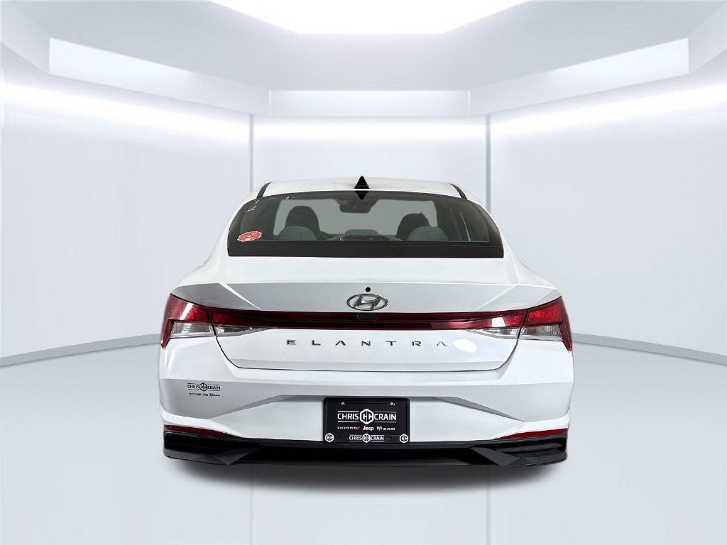 2021 Hyundai ELANTRA SE