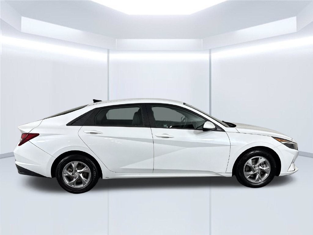 2021 Hyundai ELANTRA SE