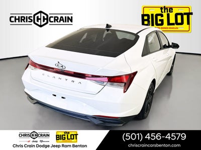 2023 Hyundai ELANTRA SEL