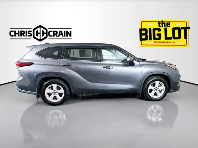 2022 Toyota Highlander LE