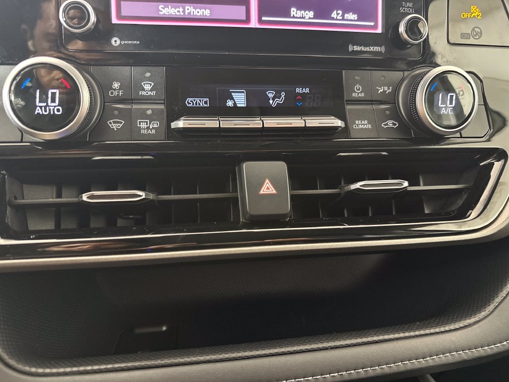 2020 Toyota Highlander L