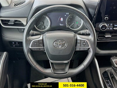 2024 Toyota Highlander LE