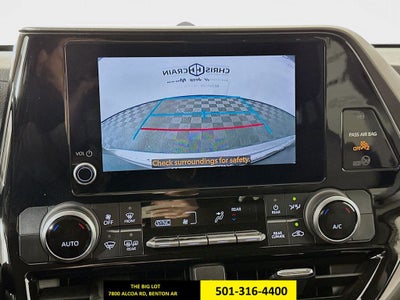 2024 Toyota Highlander LE