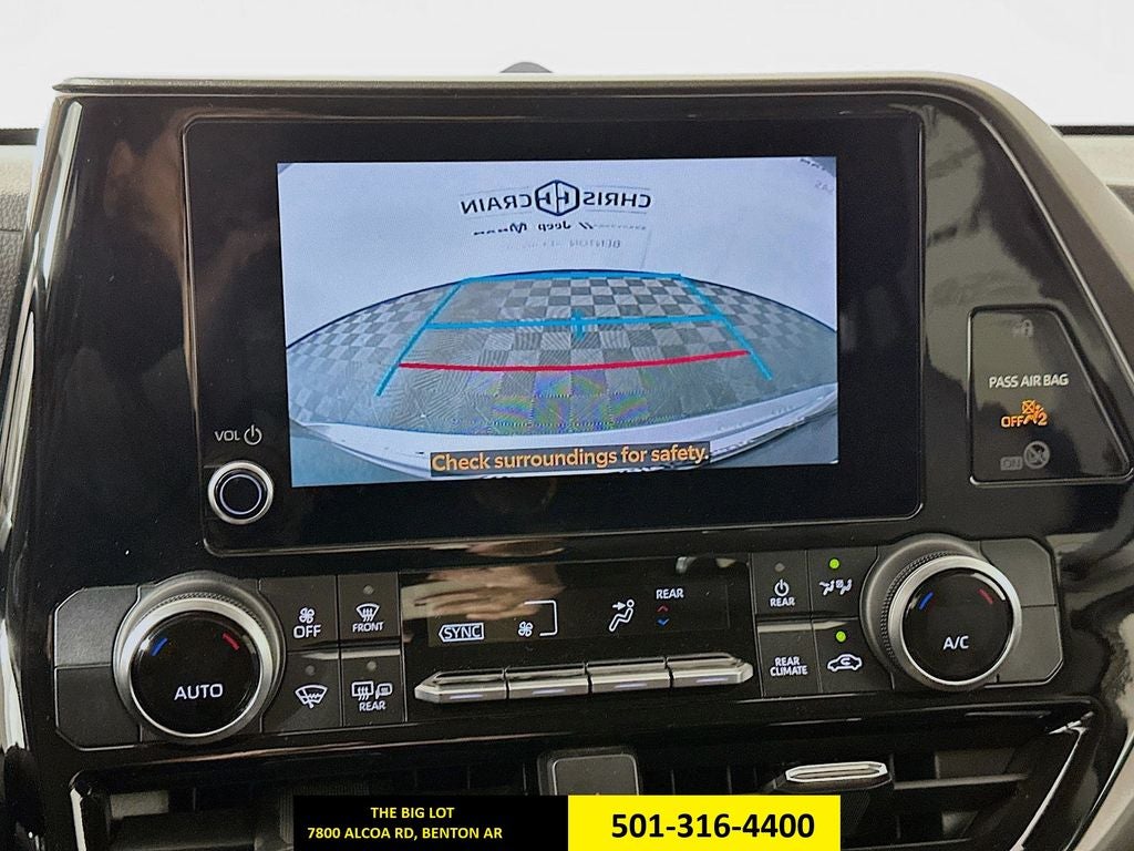 2024 Toyota Highlander LE