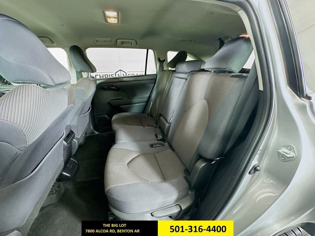 2024 Toyota Highlander LE