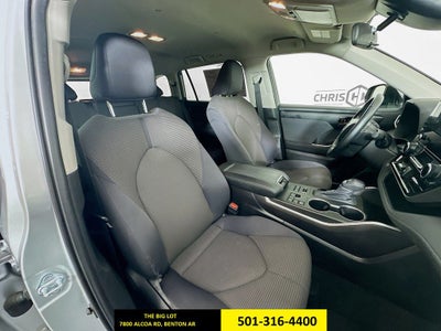 2024 Toyota Highlander LE